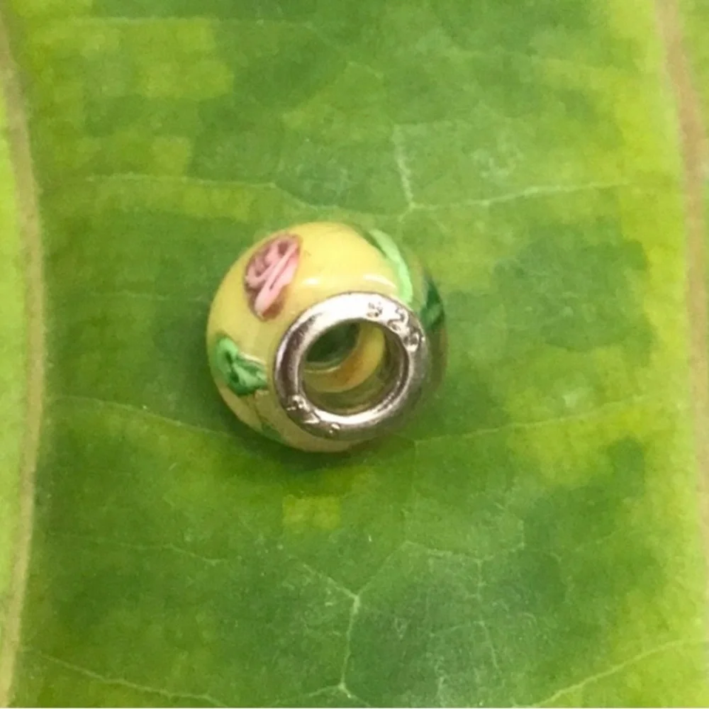 .925 sterling silver‎ Charm